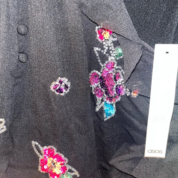 ASOS black chiffon long dress with sequin flowers and plunge crossback. Size 10! - Picture 9 of 9